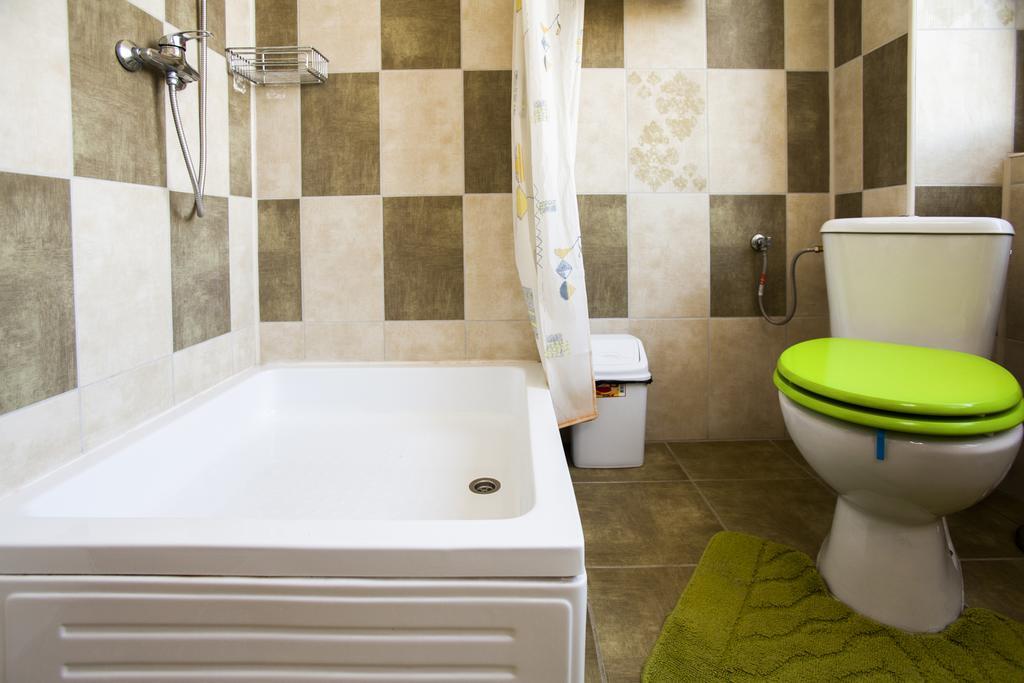 Hotel La Gil Bucharest Room photo