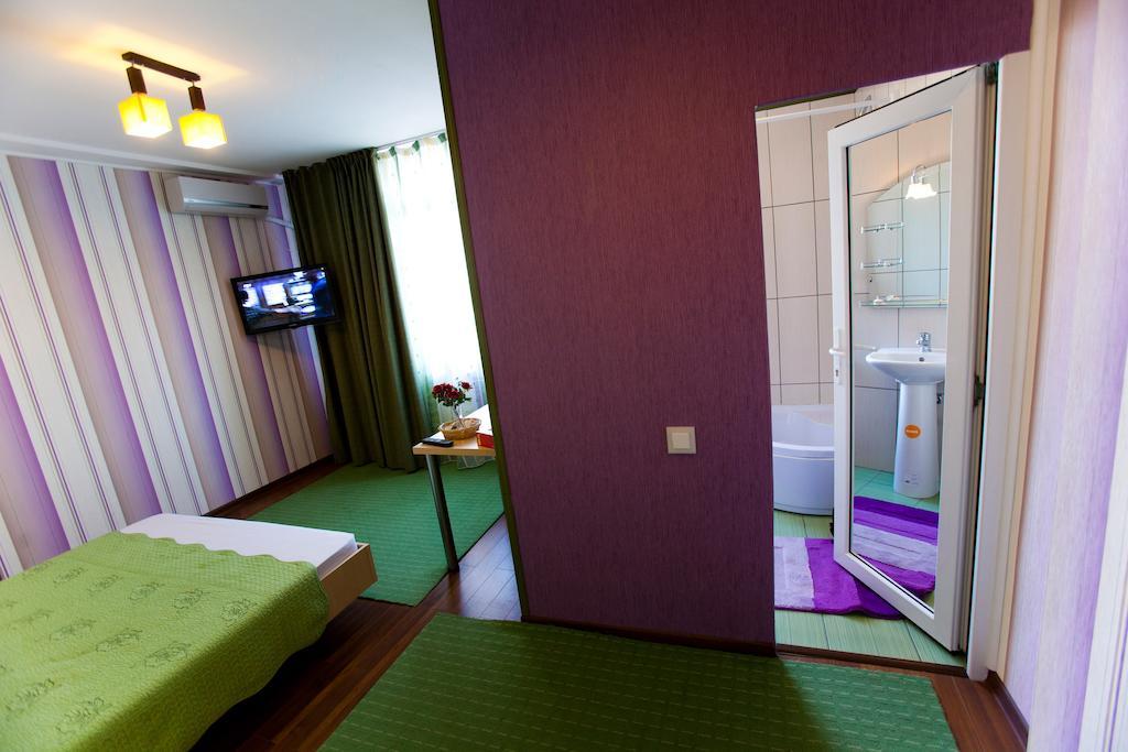 Hotel La Gil Bucharest Exterior photo